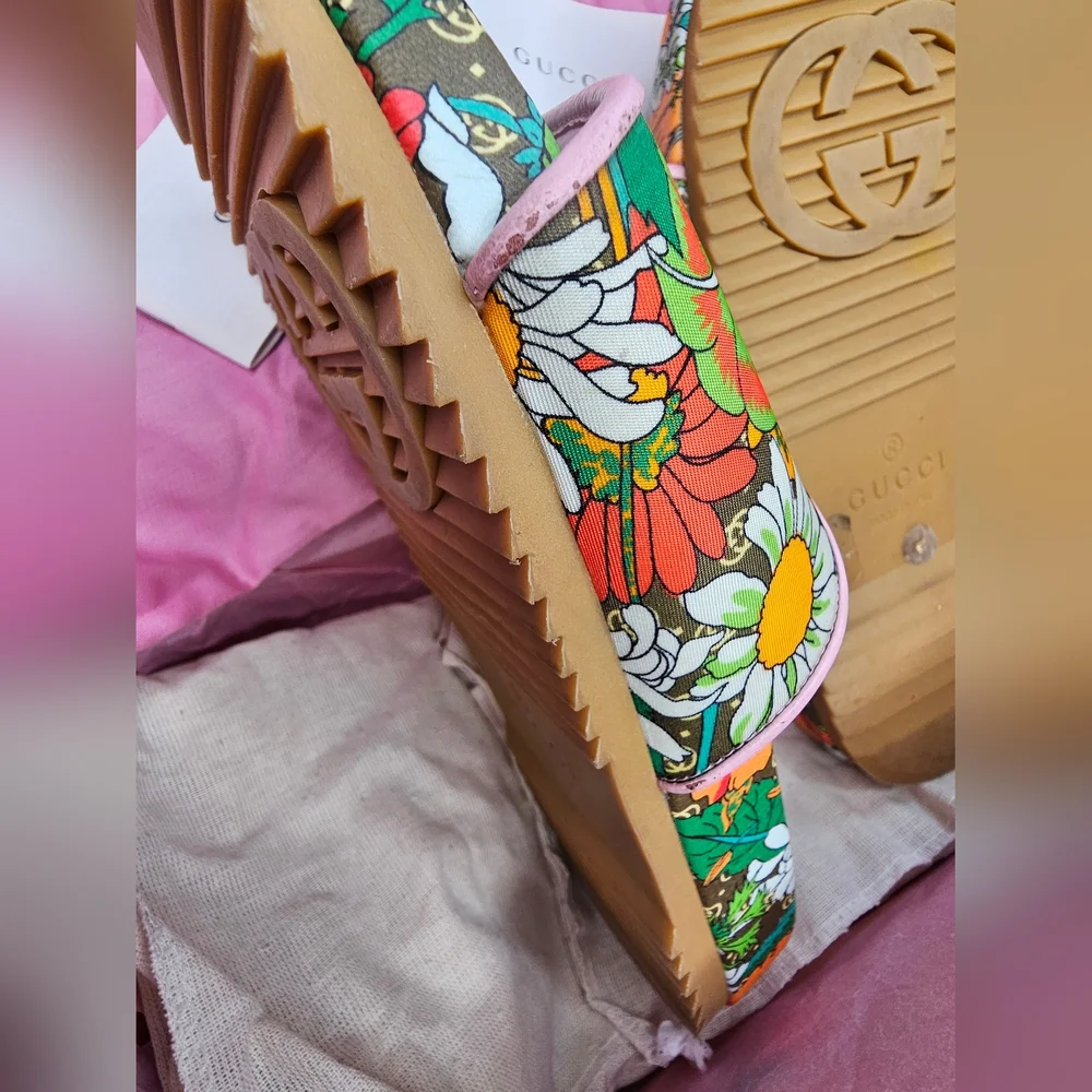 100% Authentic The north face x gucci slides - Picture 11 of 12